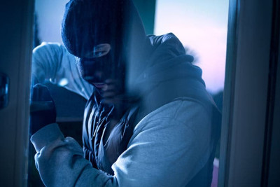 Sumqayıt: oğurluğa görə saxlanılmış şəxsin digər cinyətləridə müəyyən olunub