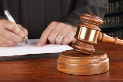 Sumqayıtda hamilə həyat yoldaşını öldürən şəxsə hökm oxunub