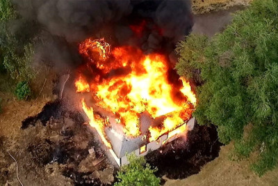 Ceyranbatanda iki mərtəbəli tikilidə yanğın baş verib