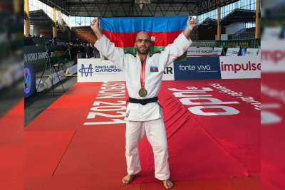 Corat xilasetmə məntəqəsinin rəisi dünya çempionatından medal ilə dönür