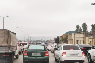 Bakı-Sumqayıt yolunda kilometrlərlə tıxac yaranıb