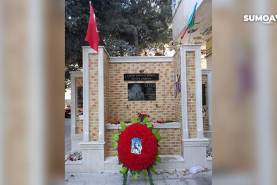 Sumqayıt: kapitan Şahmar Quliyevə həsr olunmuş barelyefin açılışı baş tutdu