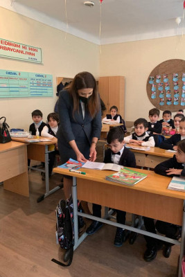 Sumqayıtın Təhsil Şöbəsinin müdiri inkluziv siniflərə baş çəkib