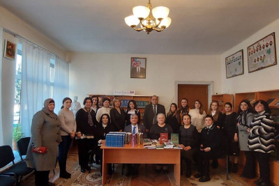AYB Sumqayıt bölməsi və Sumqayıt MKS Gəncə Mərkəzi Kitabxananısına  kitablarını hədiyyə ediblər