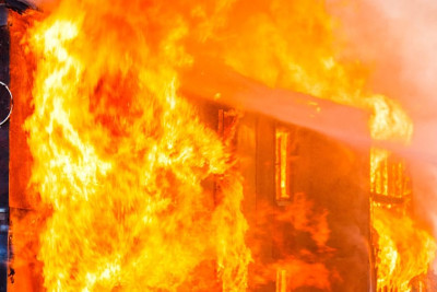 Sumqayıt: dördmərtəbəli yaşayış binasında yanğın baş verib