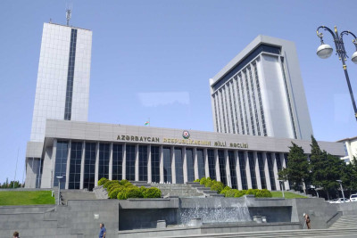 Sumqayıt: səyyari ticarət və xidmət yerlərinin dövlət rüsumu qaldırıldı