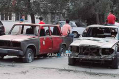 Sumqayıt: 2 ədəd yararsız vəziyyətdə olan maşın narazılığa səbəb olub