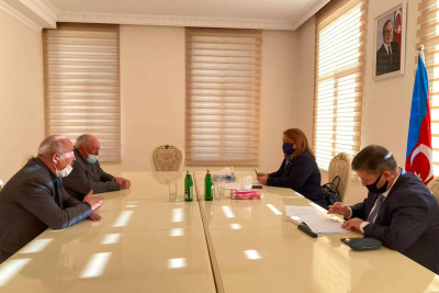 Sumqayıt: Milli Məclisin komitə sədri Hicran Hüseynova vətəndaşları qəbul edib