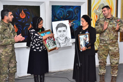 Şəhid Nadir Rzayevin Sumqayıt Dövlət Rəsm Qalereyasında il dönümü keçirilib