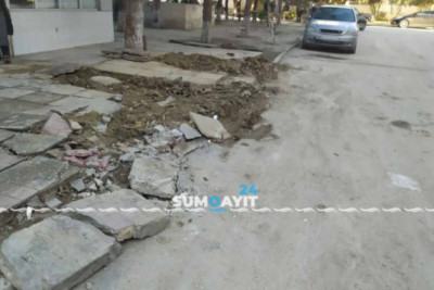 Sumqayıt: 48-ci məhəllədə yolun təmirə ehtiyacı var