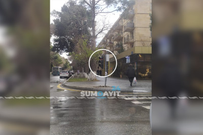 Sumqayıtda “cırtdan” işıqfor quraşdırılıb