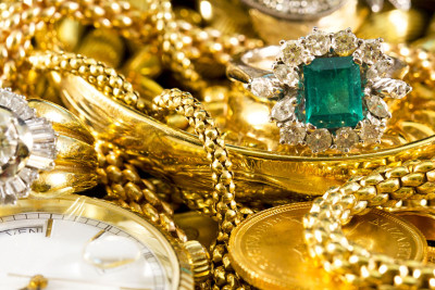 10 minə yaxın pul və qızıl-zinət əşyaları oğurlamaqda şübhəli bilinən şəxslər tutulub