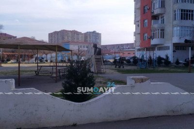 Sumqayıt: balaca sakinlər üçün nəzərdə tutulan meydança baxımsızdır