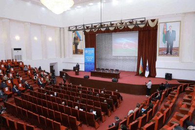 Sumqayıt Təcili Tibbi Yardım xidmətlərinin əməkdaşları tədbirə qatılıb