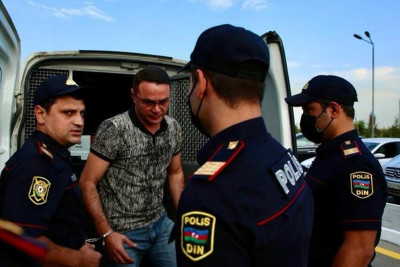Sumqayıt: polisi döyən deputatın apelyasiya şikayəti üzrə məhkəmə prosesi başlayıb