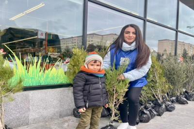 Sumqayıt sakinlərinə müxtəlif cinsli ağac tingləri hədiyyə edilib