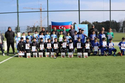 Yeniyetmələr arasında mini-futbol yarışı baş tutub