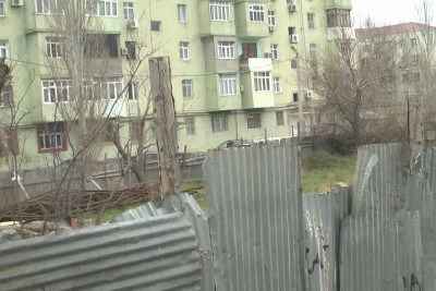 20 ildir ki sakinləri narahat edən hasarlanmış ərazidə abadlıq işləri aparılacaq