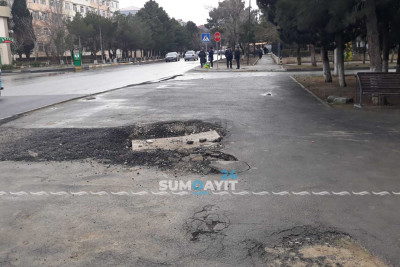 SDU-nun önündə yerləşən parkın asfalt örtüyü ikinci dəfə çöküb