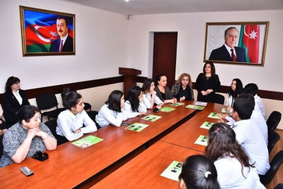 “Gender bərabərliyi-insan hüquqları” adlı dəyirmi masa baş tutub