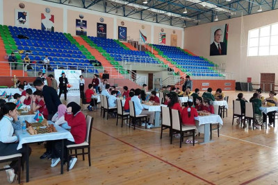 Sumqayıtda keçirilən şahmat turnirinə özəl liseylərin şagirdləri qatılıb