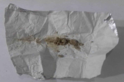 Şəhər sakini məhbus qohumu ilə görüşə narkotik vasitə gətirib