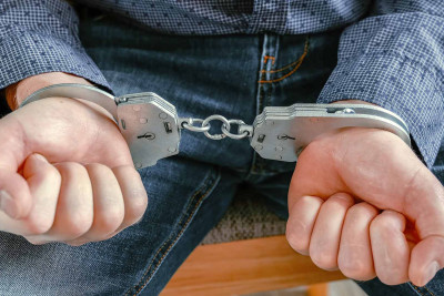 Sumqayıt sakini oğurluq etməkdə şübhəli bilinir