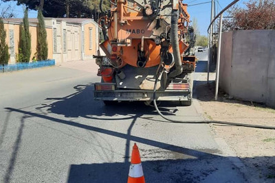 Kanalizasiya xətlərinin təmizlənməsi davam edir