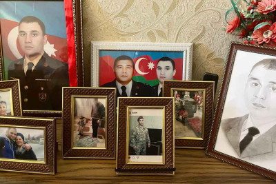 Könüllülər Aprel şəhidi Seymur Baxışovun ailəsini ziyarət edib