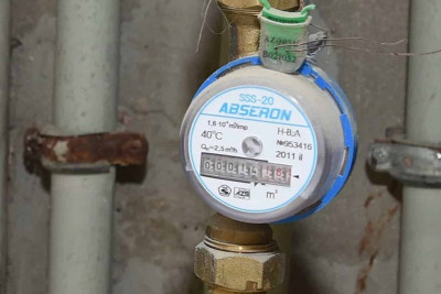 Çoxmənzilli binalarda yeni su sayğacları quraşdırılır