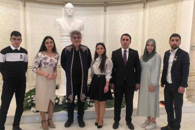 Sumqayıtda tarixçi Cemalettin Özdemir ilə görüş keçir