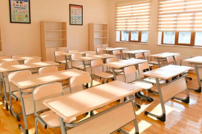 Ceyranbatan qəsəbəsində məktəb direktoru qız şagirdi döyüb? - araşdırma aparılıb