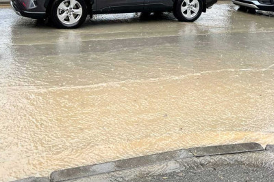 Leysan yağışları Sumqayıt yollarını iflic edib