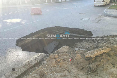 Sumqayıtda daha bir yolda çökmə olub