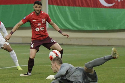 “Sumqayıt” FK-nın sabiq müdafiəçisi tanınmış klubla danışıqlar aparır