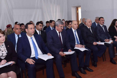 İcra başçısı Zakir Fərəcov vətəndaşları qəbul edib