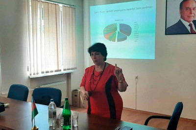 Uşaq Xəstəxanasında tibb üzrə fəlsəfə doktoru təqdimat keçirib
