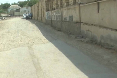 İki il öncə asfaltlanan küçə digər qurum tərəfindən qazılıb