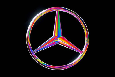 “Mercedes-Benz” şəhərimizdə fəaliyyət göstərən şirkətə sertifikat təqdim edib