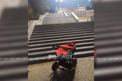 Sumqayıt bulvarı: arabası olan sakinlər pilləkənlərdən istifadə edə bilmirlər