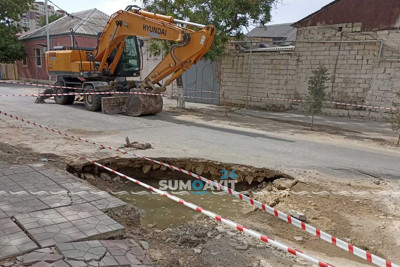 Təmir olunmuş yol yenidən çöküb