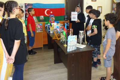 Mərkəzi Uşaq Kitabxanasında şəhidlərin xatirəsinə həsr olunan tədbir keçirilib