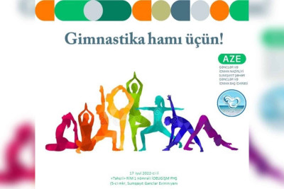 Xilasedicilər köməksiz qalan uşaqlara yardım ediblər