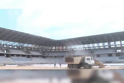 “Mehdi Hüseynzadə” stadionunda təmir işləri yekunlaşır