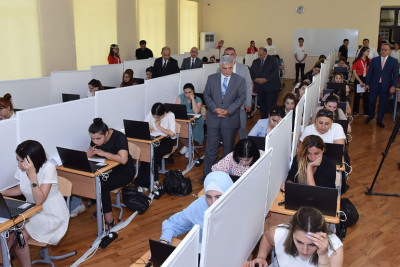 Sumqayıtda müəllimlərin işə qəbulu üzrə imtahan prosesi izlənilib
