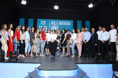 Sumqayıt Tibb Mərkəzi: ictimaiyyətlə əlaqələr bölməsinin əməkdaşları təltif ediliblər