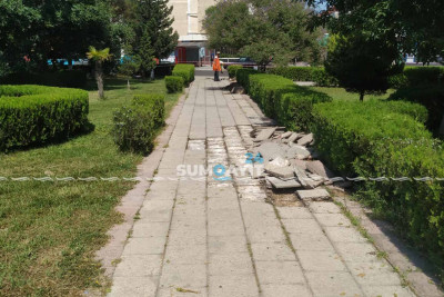 Uzun illərdir baxımsız qalan parkda təmir işləri aparılır