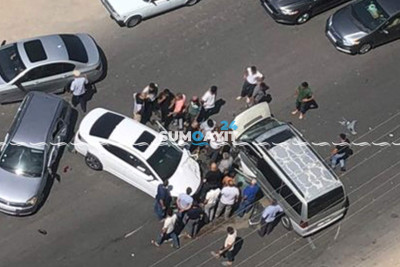 “Saray körpüsü”nün yaxınlığında üç avtomobil toqquşub