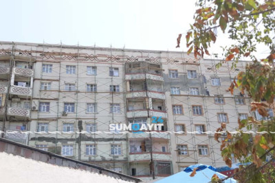 Yaşayış binalarının fasadları təmir edilir