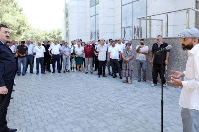 "Açıq mikrofon" aksiyası baş tutub